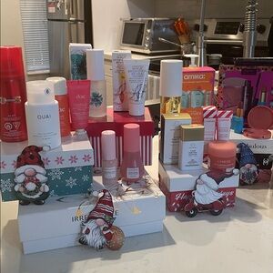 💓💕SKINCARE AND MAKEUP MOST TO GIVE ❤️💓CHOOSE ONE 💕